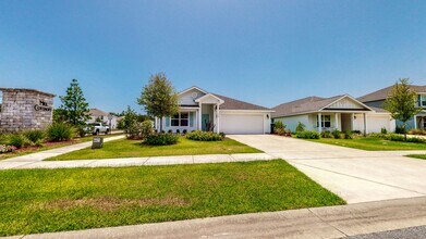 568 Earl Godwin Rd in Freeport, FL - Building Photo - Building Photo