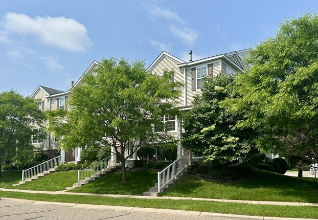 15119 Fanning Dr N in Hugo, MN - Building Photo - Building Photo