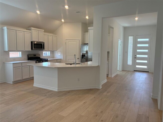 1709 Tinnen House St in Georgetown, TX - Foto de edificio - Building Photo