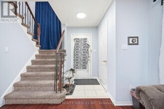 19 Flatlands Way in Brampton, ON - Building Photo - Building Photo