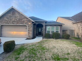 1830 W Humboldt Dr in Hanford, CA - Building Photo