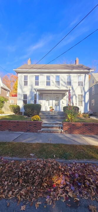 622 Scott St in Stroudsburg, PA - Foto de edificio