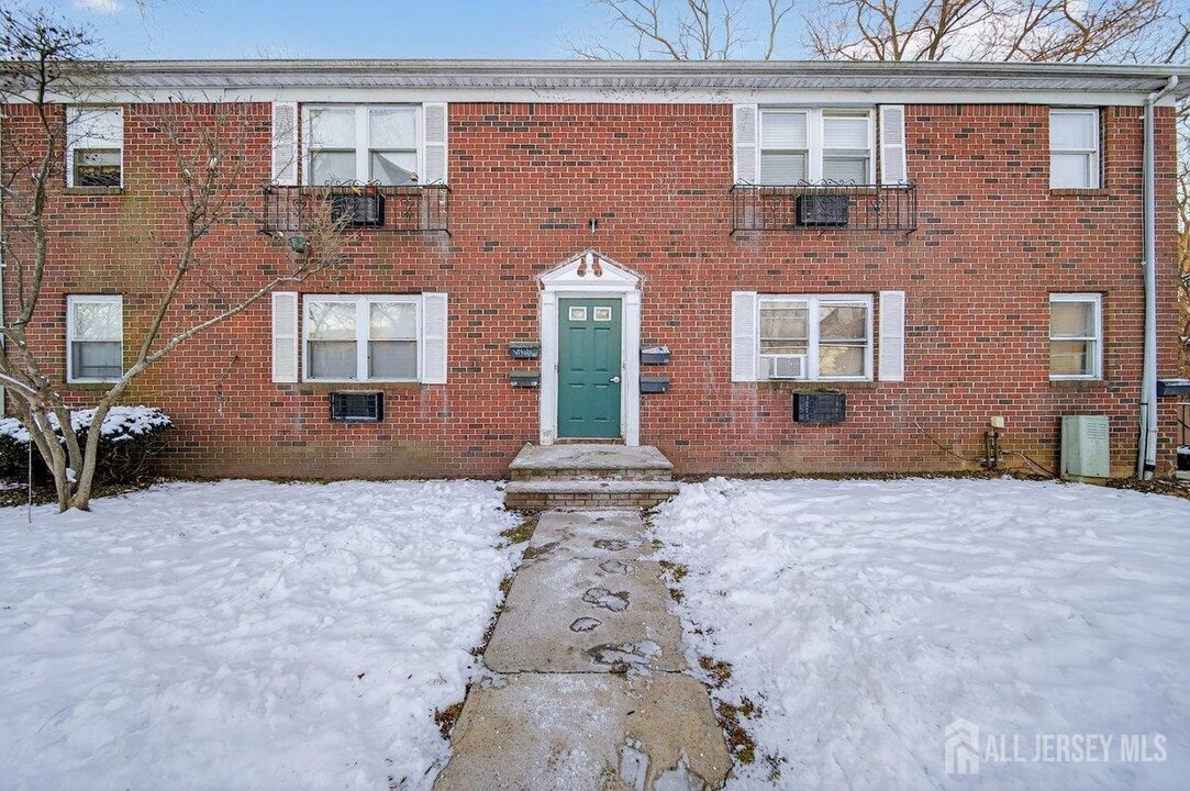 289 Main St in Spotswood, NJ - Building Photo