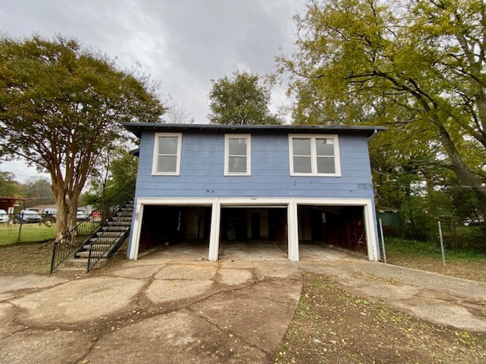 3732 Frederick St in Shreveport, LA - Building Photo