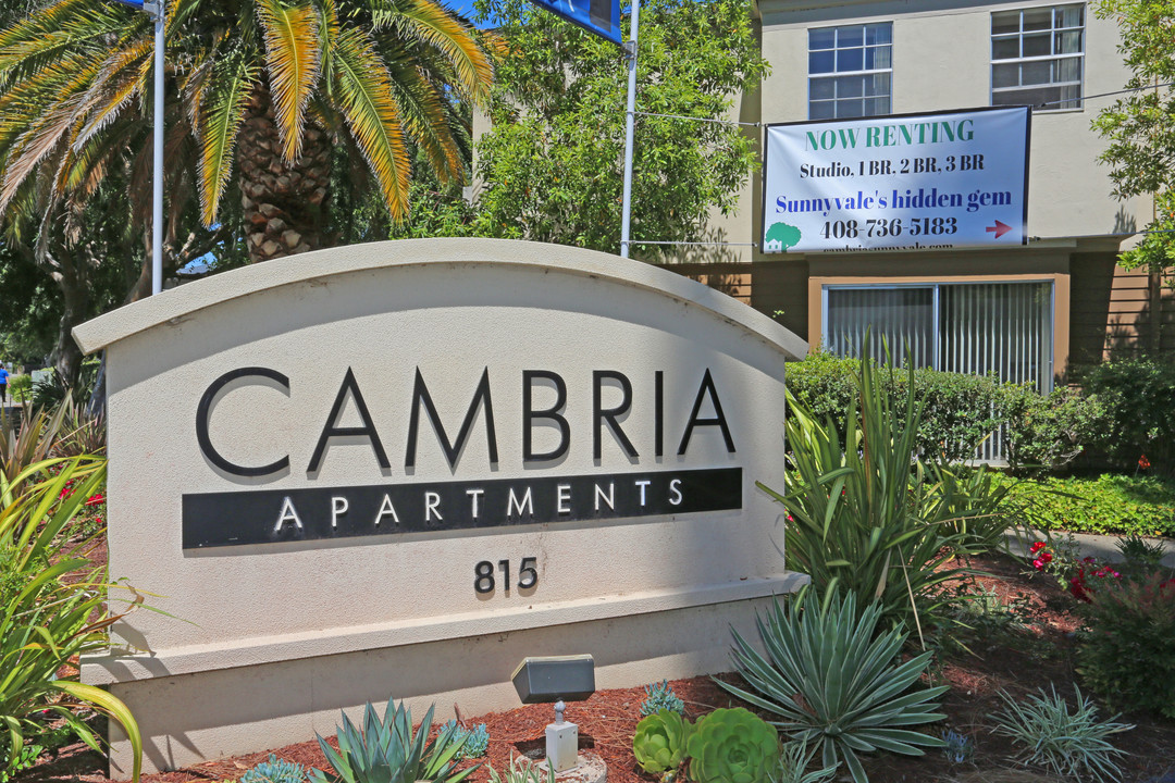 Cambria Apartments in Sunnyvale, CA - Building Photo