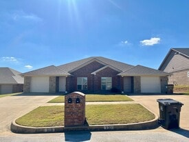319 Princess Place in Tyler, TX - Building Photo