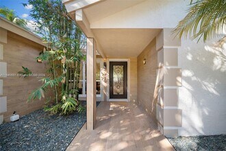 6411 SW 185th Way in Southwest Ranches, FL - Building Photo - Building Photo