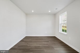 131 Kinkade Ct in Martinsburg, WV - Building Photo