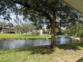 9878 Nob Hill Ln in Sunrise, FL - Building Photo