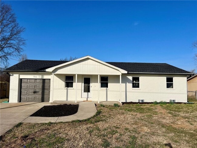 property at 902 SE G St