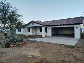 73 Ver Patria in Rio Rico, AZ - Building Photo
