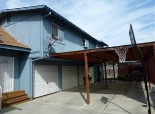 8260 Swanston Ln in Gilroy, CA - Building Photo