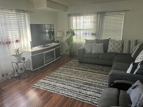 7 Amherst Ct, Unit 0506 in Royal Palm Beach, FL - Building Photo - Building Photo
