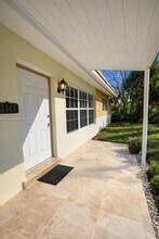 2141 N 57th Terrace in Hollywood, FL - Building Photo - Building Photo