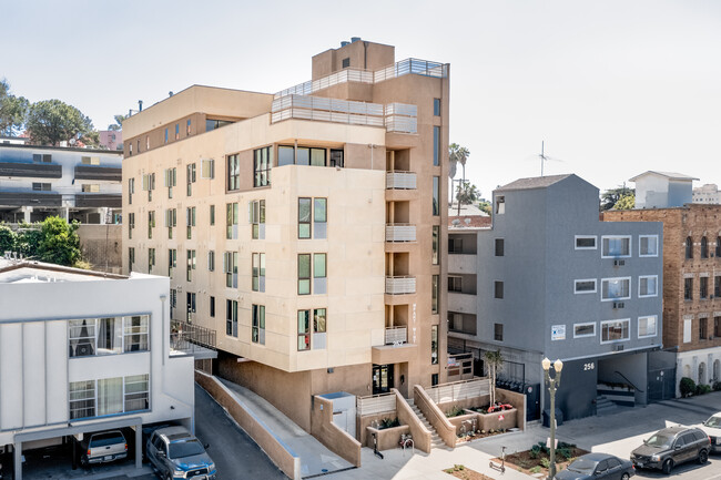 Rampart Mint in Los Angeles, CA - Building Photo - Primary Photo