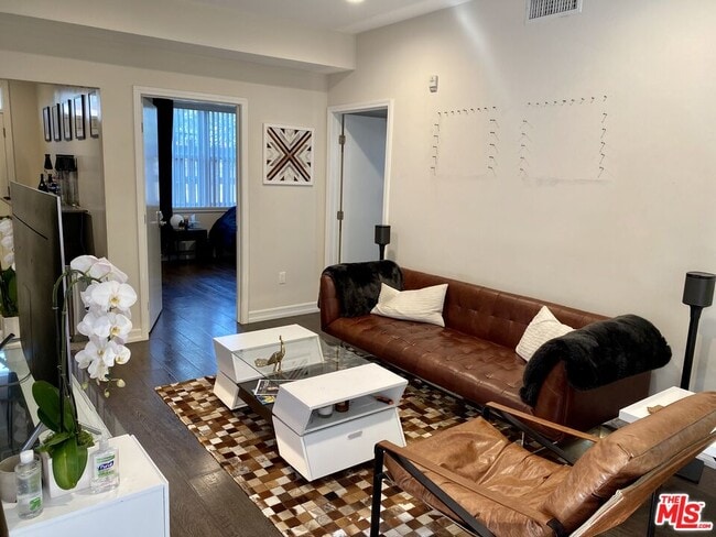 2317 Scarff St in Los Angeles, CA - Foto de edificio - Building Photo