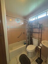 605 N Mildred Ave in King City, CA - Foto de edificio - Building Photo