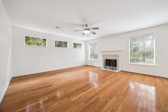 7 Wrens Song Pl in Spring, TX - Building Photo - Building Photo