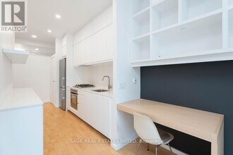 34 Claremont St in Toronto, ON - Building Photo - Building Photo