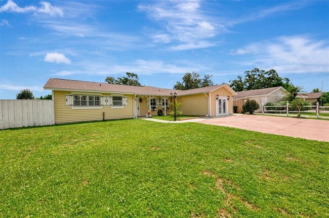 1908 N Brink Ave in Sarasota, FL - Building Photo - Building Photo