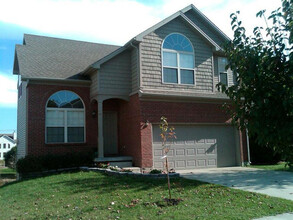 3100 Roundway Down Ln in Lexington, KY - Building Photo - Building Photo