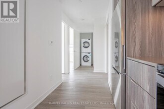 100-1100 Eastdale Ave in Toronto, ON - Building Photo - Building Photo