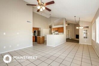 5514 W Joan De Arc Ave in Glendale, AZ - Building Photo - Building Photo