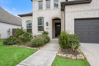 16826 Beechwood Forest Way in Atascocita, TX - Building Photo - Building Photo
