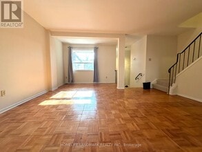 161 Carolbreen Square in Toronto, ON - Building Photo - Building Photo