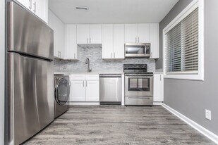 Forest Glen at Newnan in Newnan, GA - Building Photo