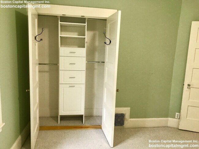 55 Moreland St, Unit 1 in Somerville, MA - Building Photo - Building Photo