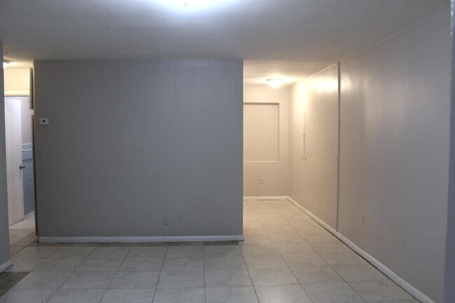 4434 Venus Ave in West Palm Beach, FL - Building Photo - Building Photo