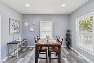 1962 W 96th St in Cleveland, OH - Building Photo - Building Photo