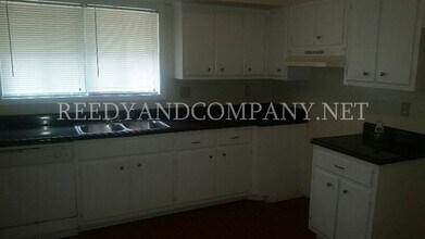 4026 Hitchcock Dr in Memphis, TN - Building Photo - Building Photo