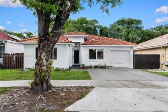 16296 SW 83rd Ln in Miami, FL - Building Photo - Building Photo