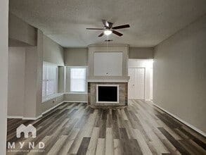 7407 Longing Trail in San Antonio, TX - Building Photo - Building Photo