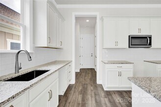 4712 Anise Cir in Lake Norman of Catawba, NC - Building Photo - Building Photo