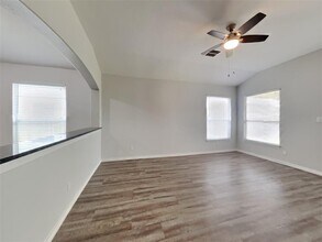 6733 River Ridge Ln in Dickinson, TX - Building Photo - Building Photo