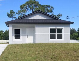 318 Lenz Ave in Lehigh Acres, FL - Building Photo