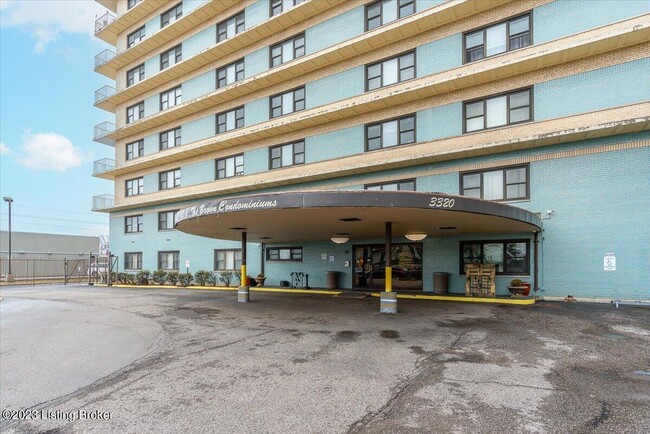 3320 Bardstown Rd in Louisville, KY - Building Photo - Building Photo