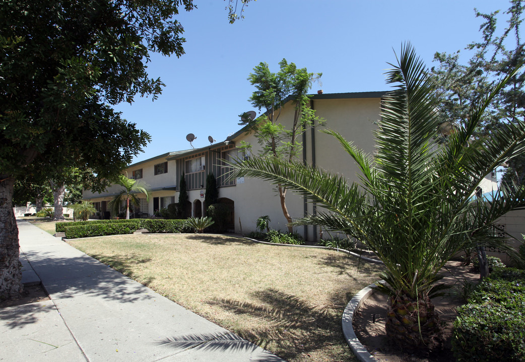 1840 E Grovecenter St in West Covina, CA - Building Photo