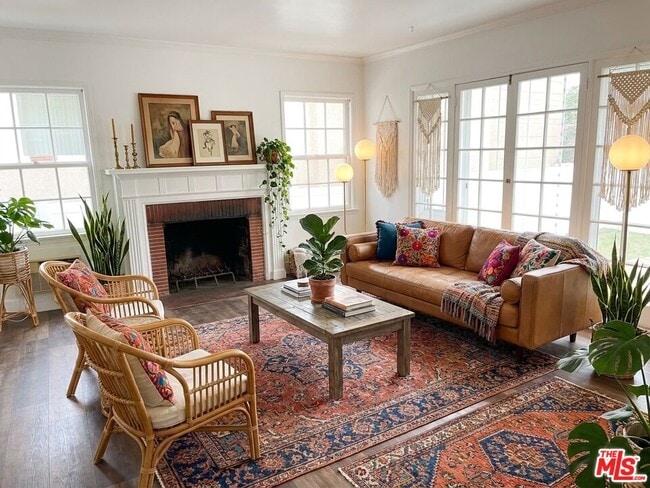 property at 1638 Greenfield Ave