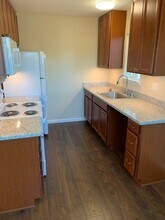 501 Benicia Rd, Unit C in Vallejo, CA - Foto de edificio - Building Photo