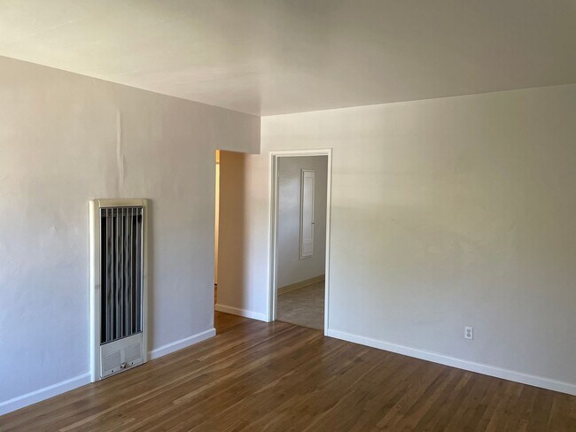 2212 10th Ave-Unit -2212 in Sacramento, CA - Building Photo - Building Photo