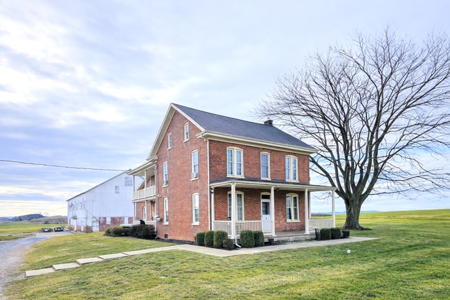 397 Charlestown Rd, Unit 3