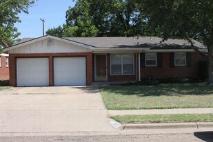 2612 49th St in Lubbock, TX - Building Photo