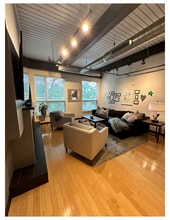 75 Maple St, Unit 109 in Conshohocken, PA - Building Photo - Building Photo