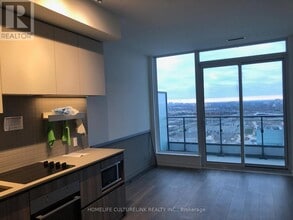 5 Buttermill Ave. in Vaughan, ON - Building Photo - Building Photo