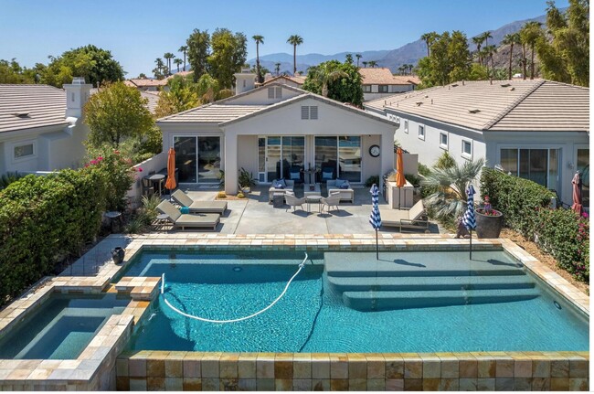 54562 Tanglewood in La Quinta, CA - Building Photo - Building Photo