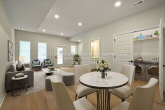 239 Pawpaw Rd in Raymore, MO - Building Photo - Building Photo